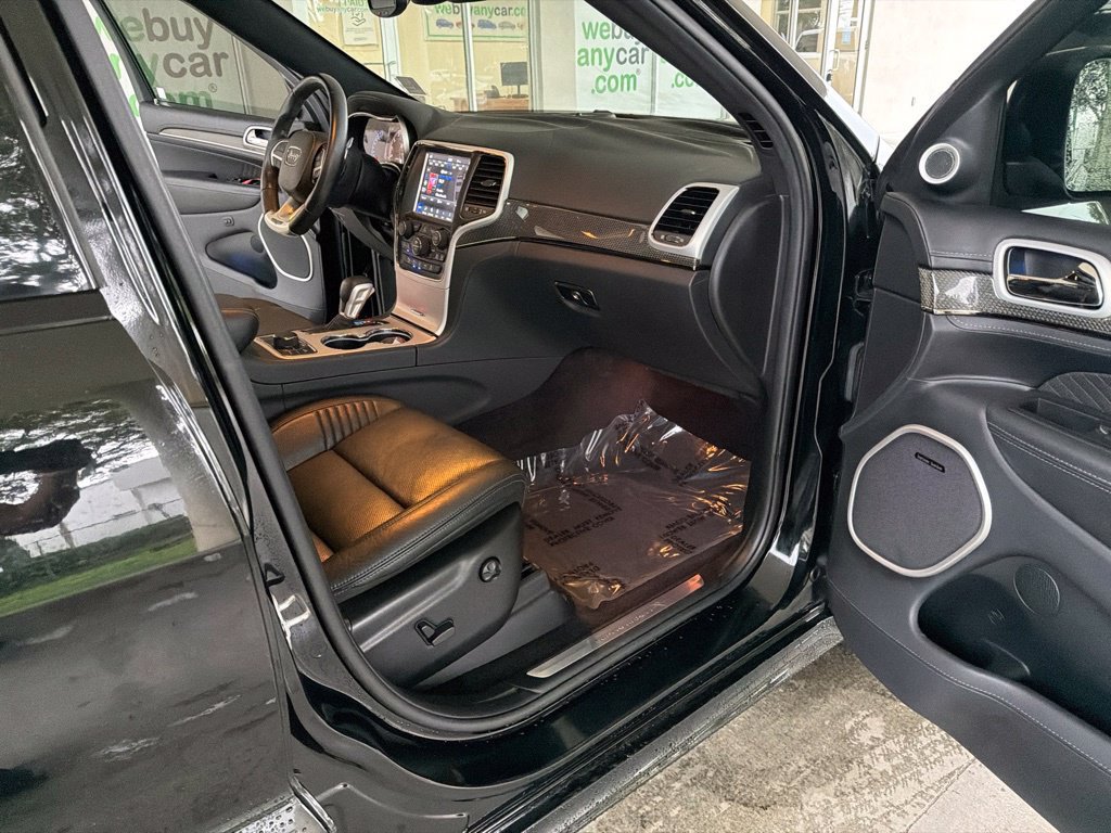 Used 2018 Jeep Grand Cherokee Trackhawk AWD/4WD image 31