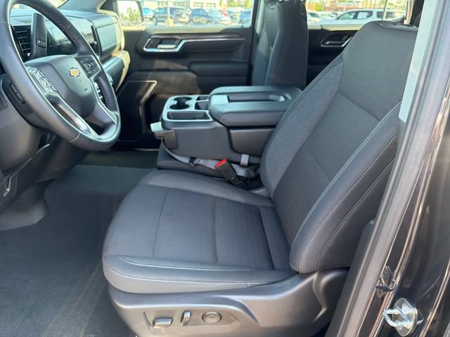 Used 2023 Chevrolet Silverado 1500 LT AWD/4WD image 10