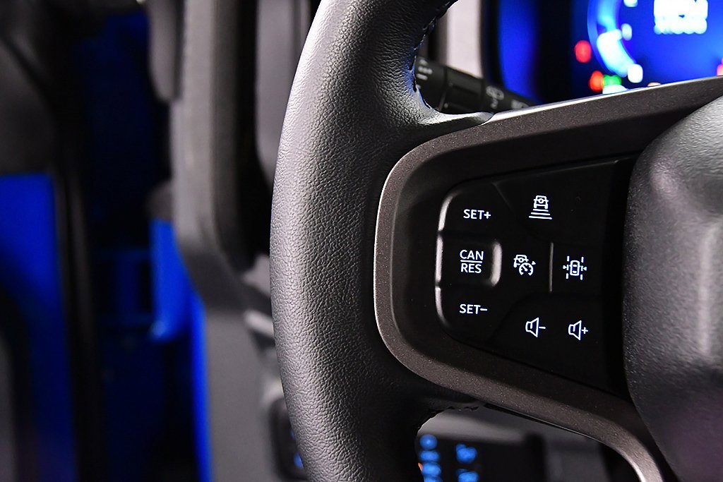 Used 2025 Ford Bronco Badlands image 19