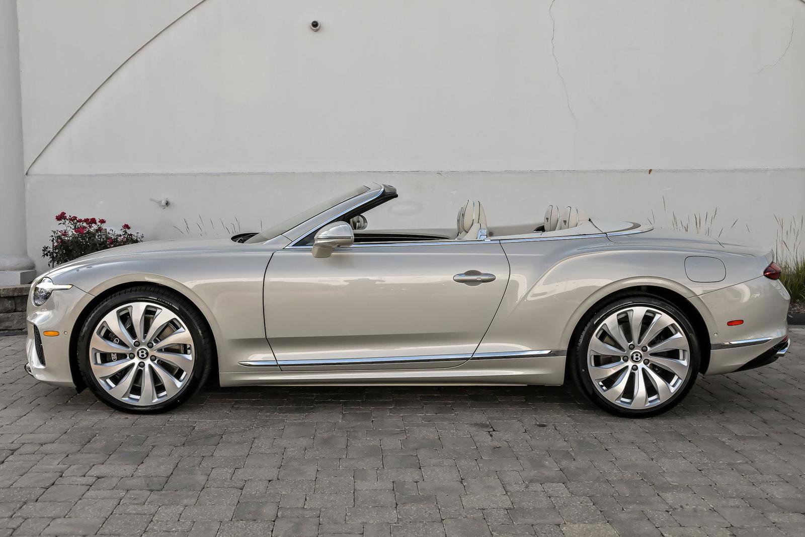 New 2026 Bentley Continental GTC image 5