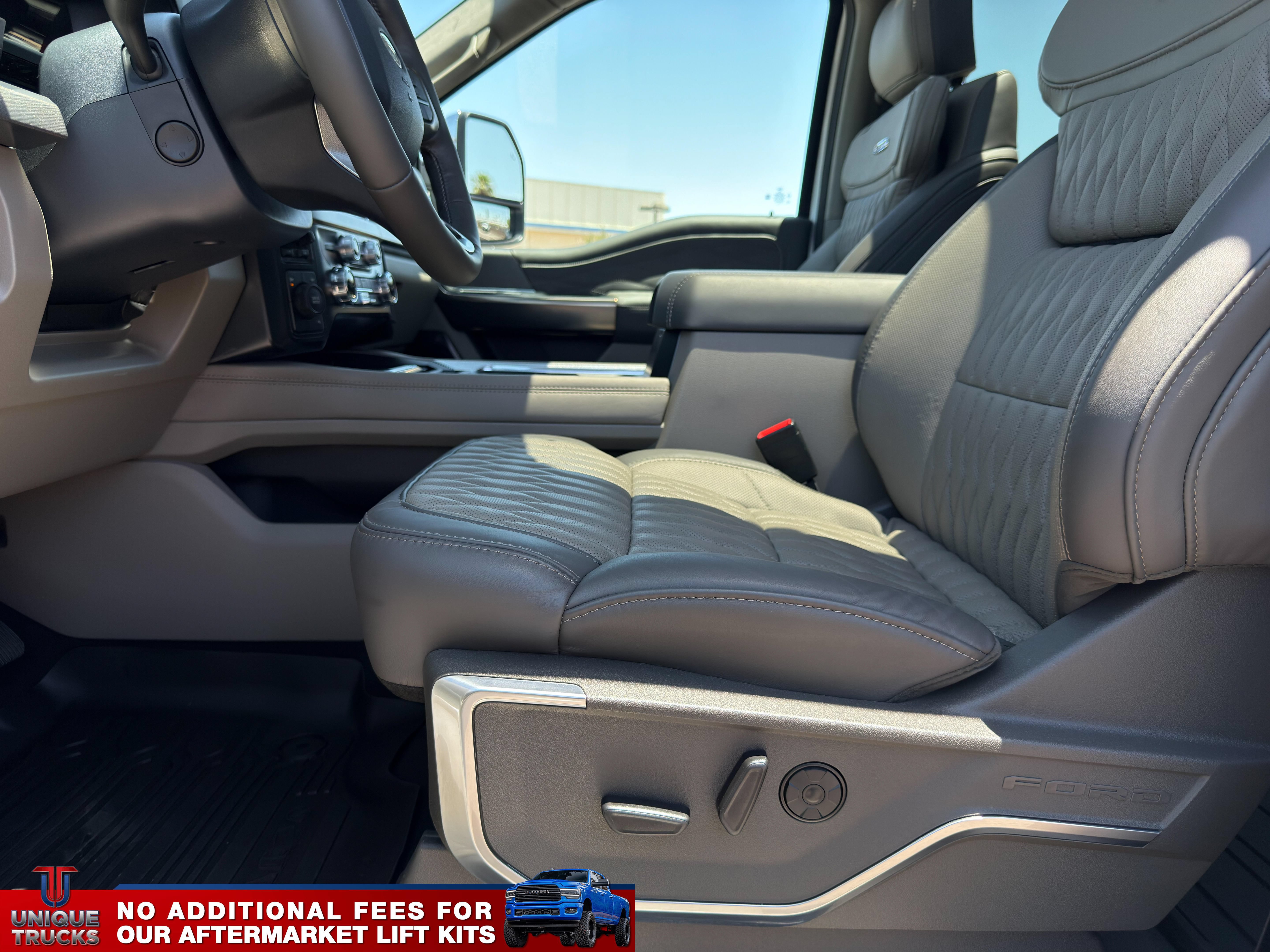 Used 2026 Ford F450 Platinum w/ Platinum Plus Package AWD/4WD image 18