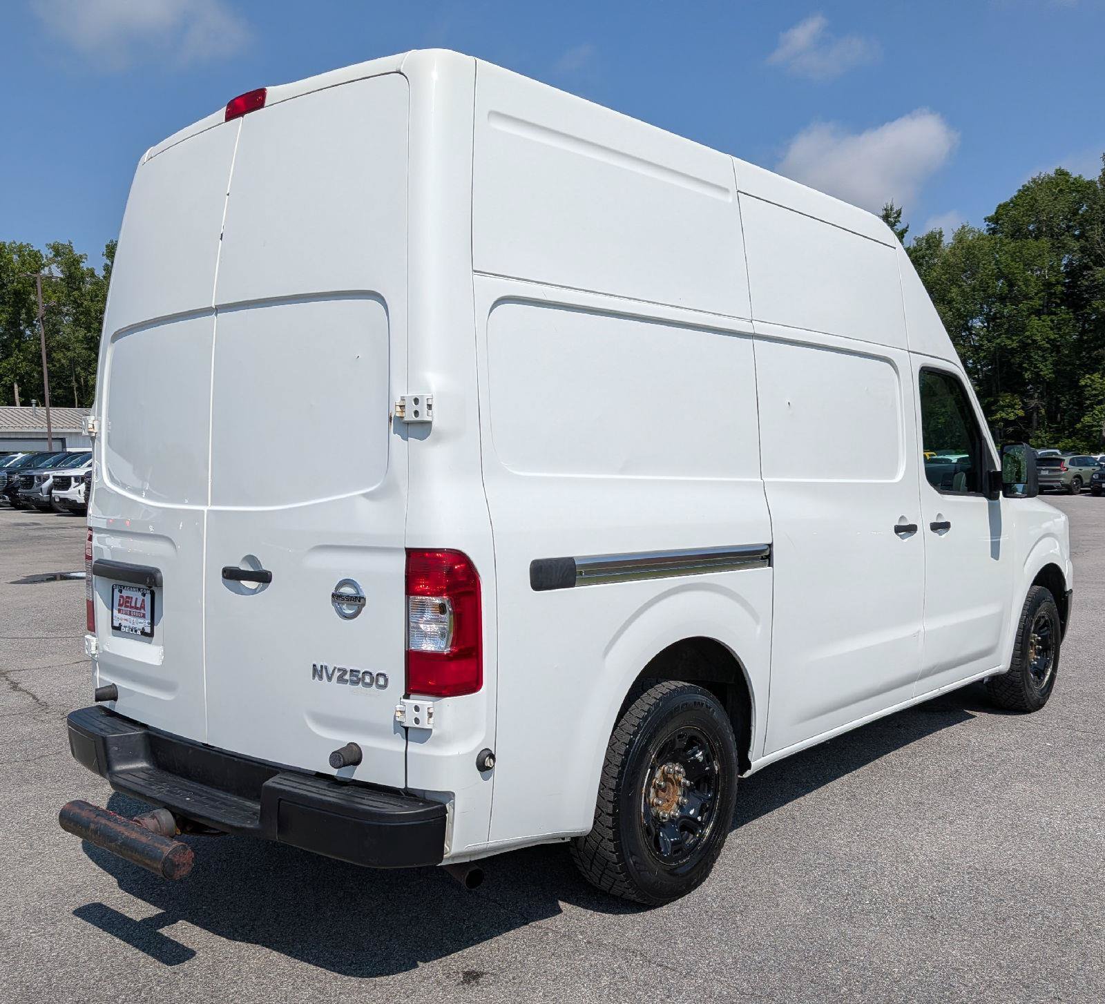 Used 2020 Nissan NV 2500 S RWD image 8