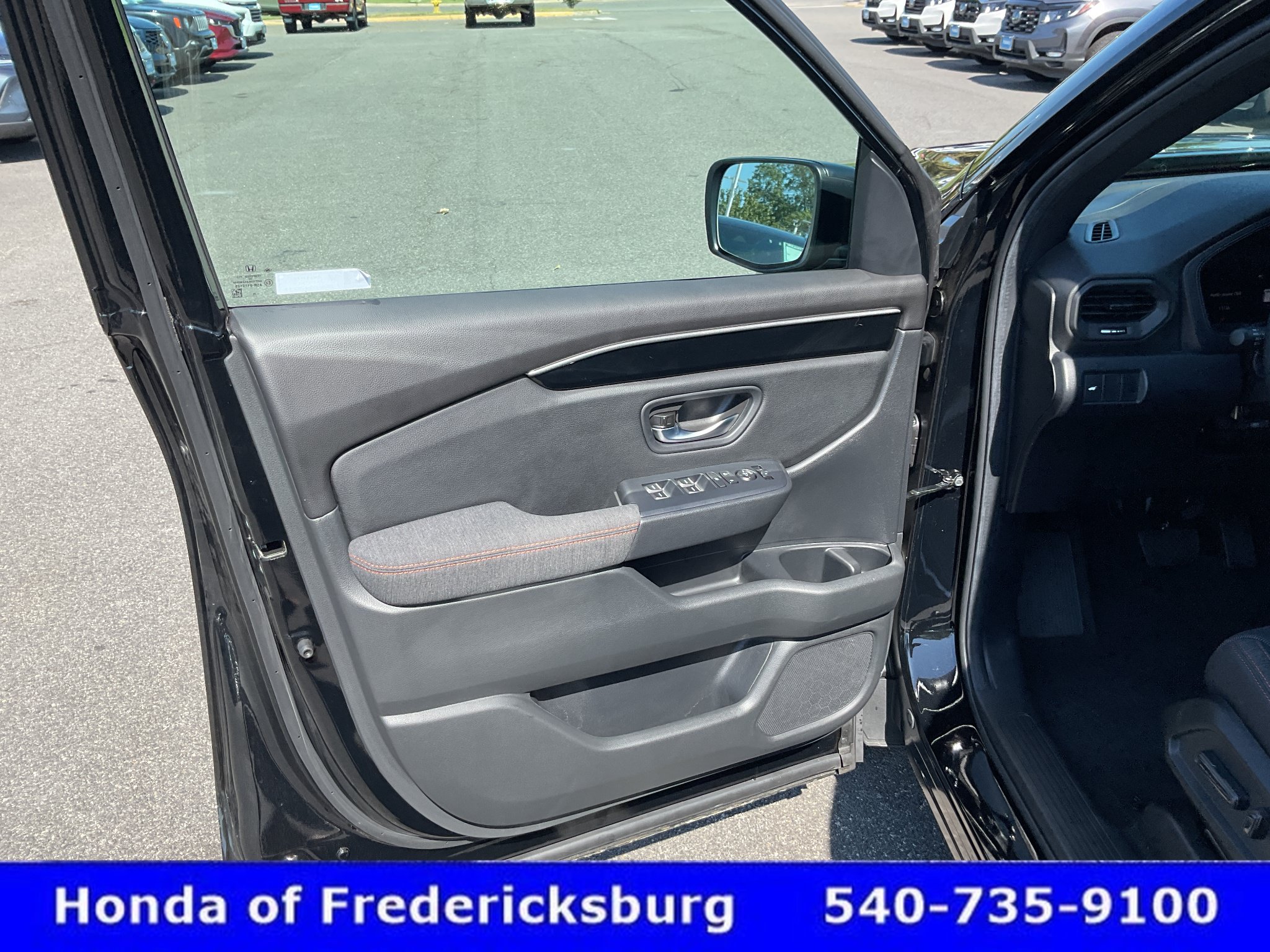 Used 2026 Honda Pilot Sport image 14