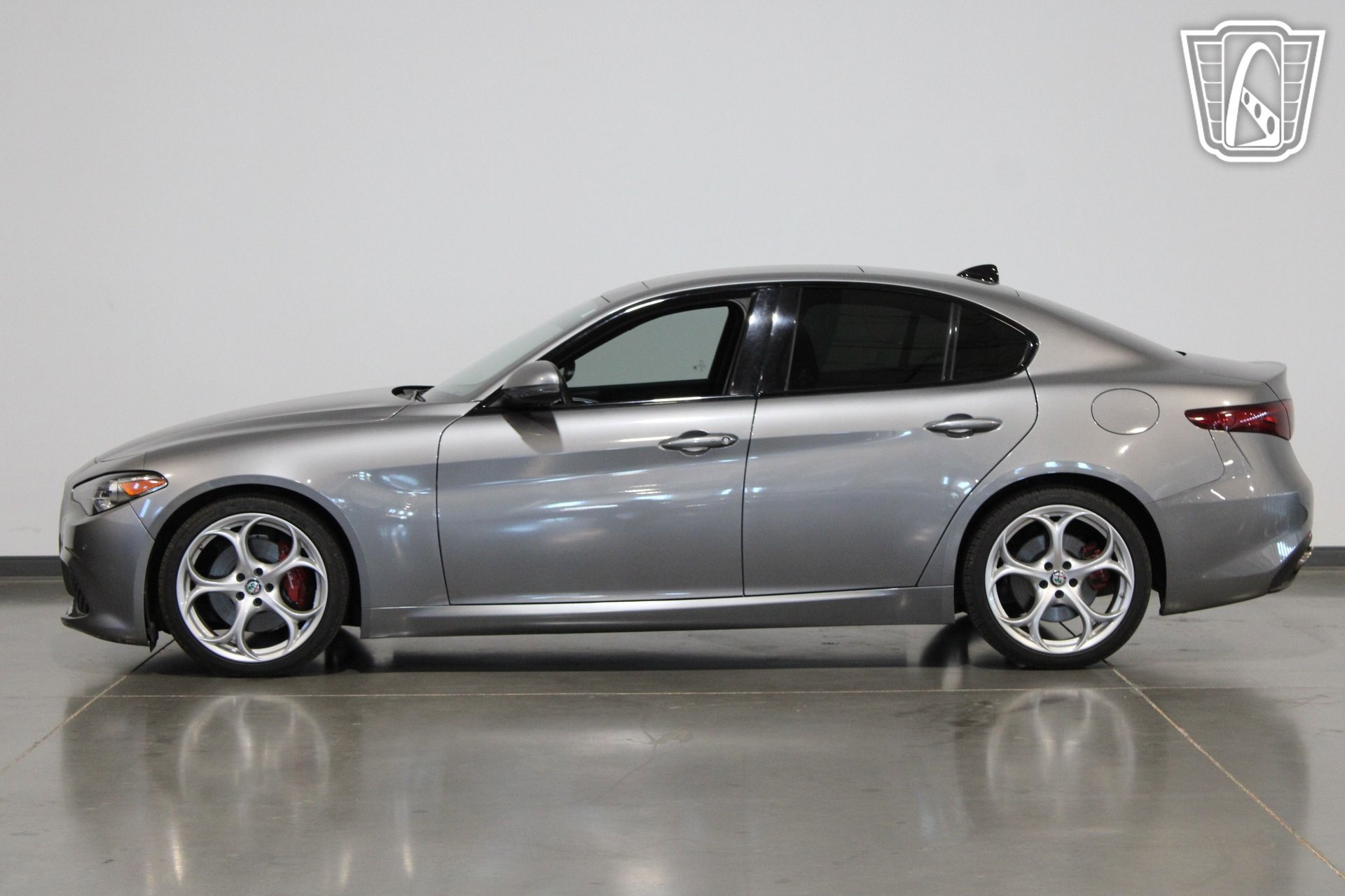 Used 2020 Alfa Romeo Giulia Ti Sport RWD image 21