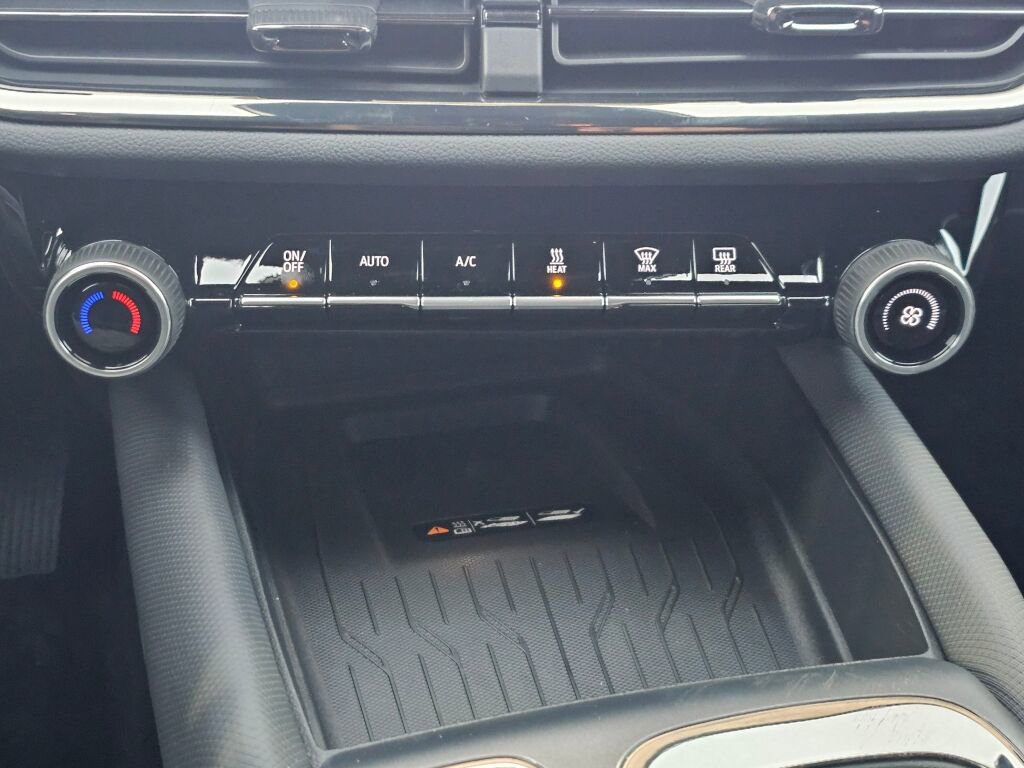 New 2026 Chevrolet Equinox EV RS image 15