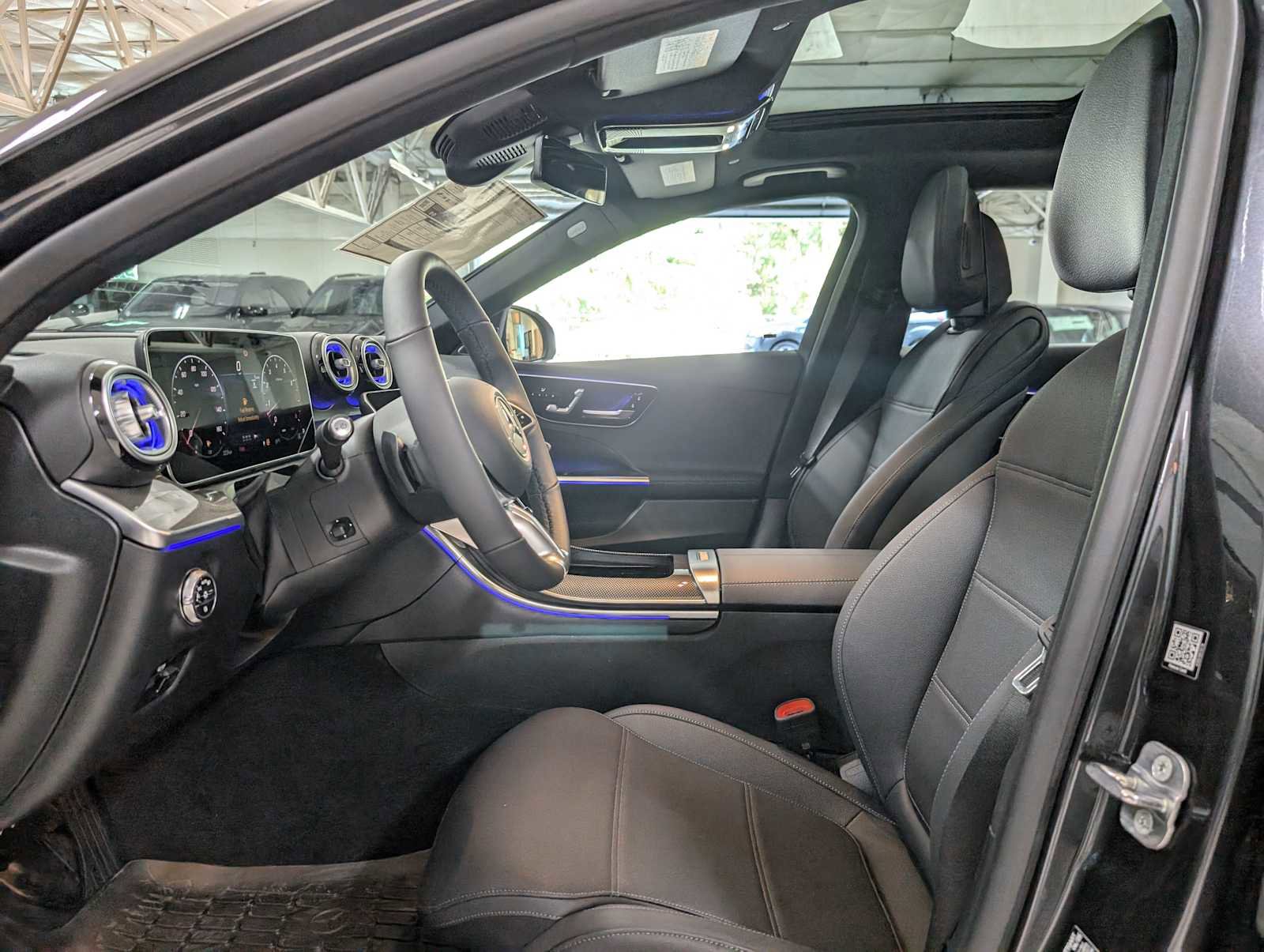 Used 2025 Mercedes-Benz C 300 4MATIC Sedan image 24