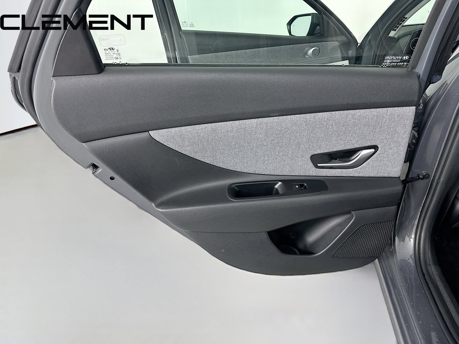 Certified 2024 Hyundai Elantra Limited FWD image 33
