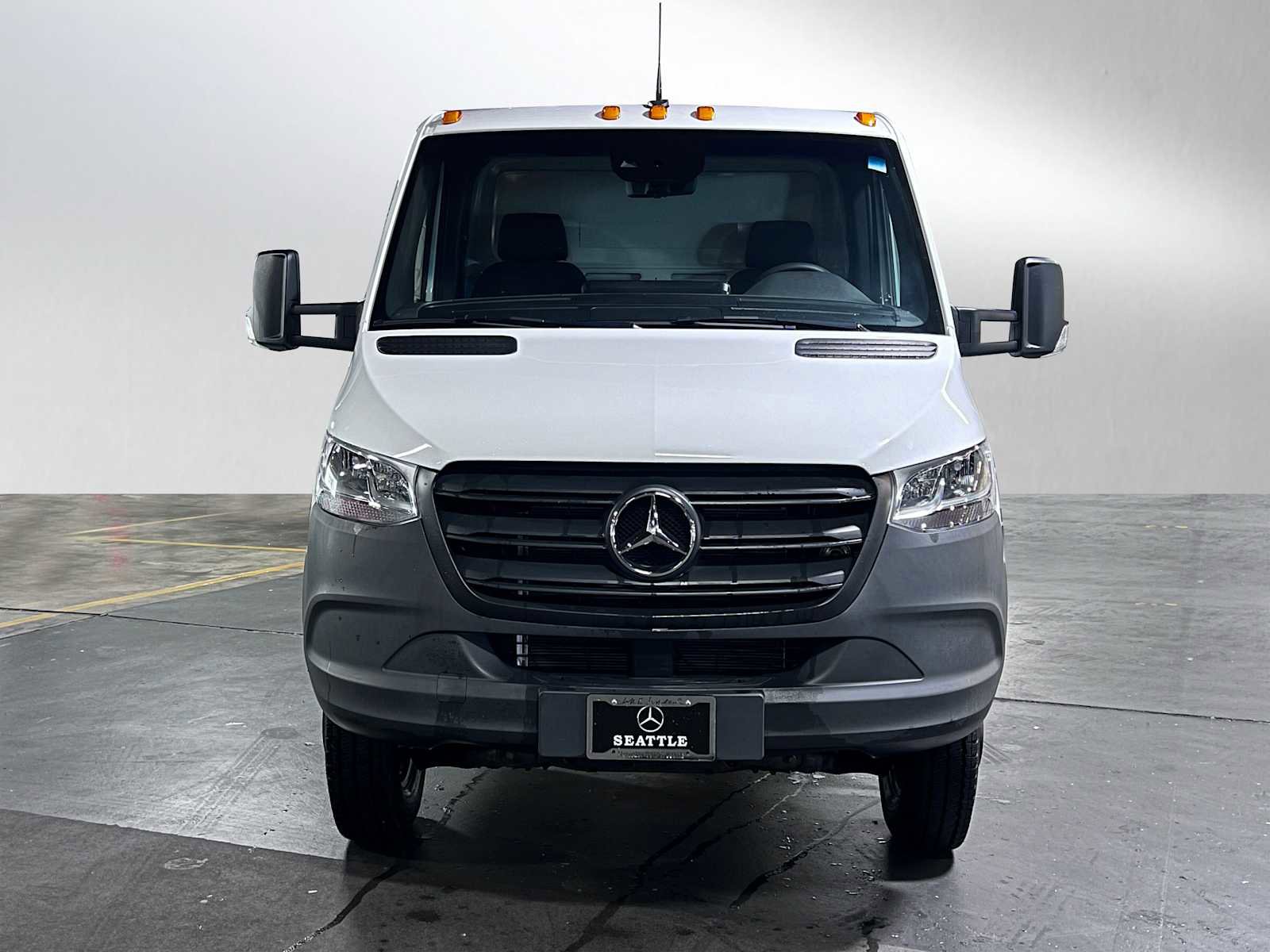 Used 2023 Mercedes-Benz Sprinter 3500 image 8