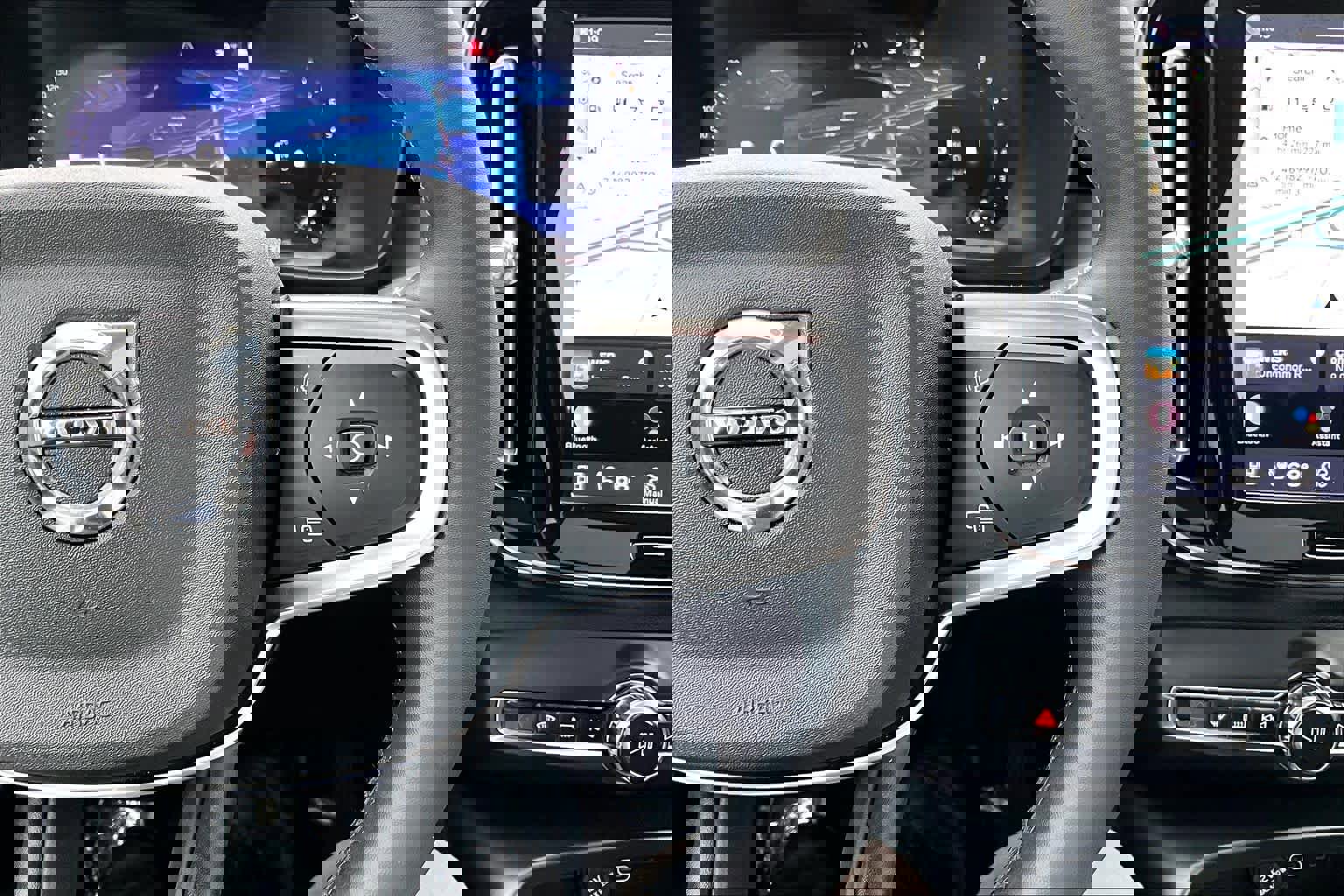 Certified 2024 Volvo XC40 B5 Plus w/ Protection Package Premier image 23