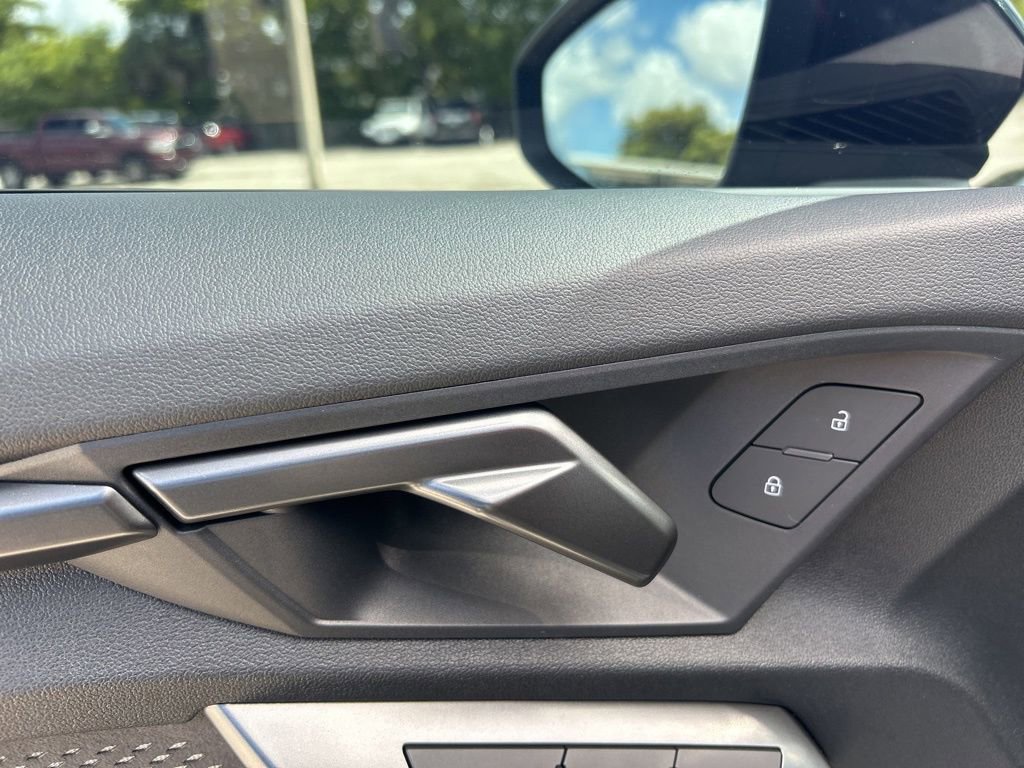 Used 2025 Audi RS 3 image 38