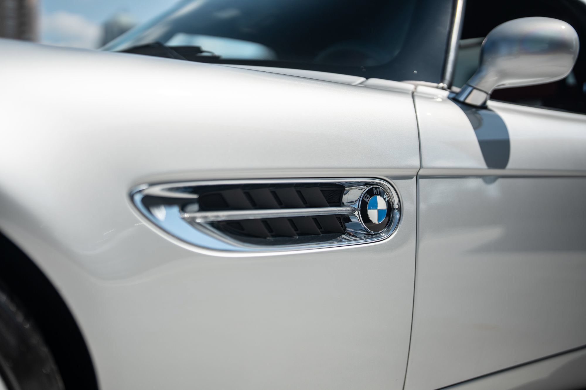 Used 2003 BMW Z8 RWD image 4