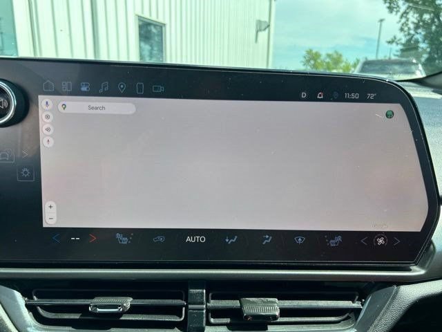 Used 2025 Chevrolet Equinox EV RS FWD image 29