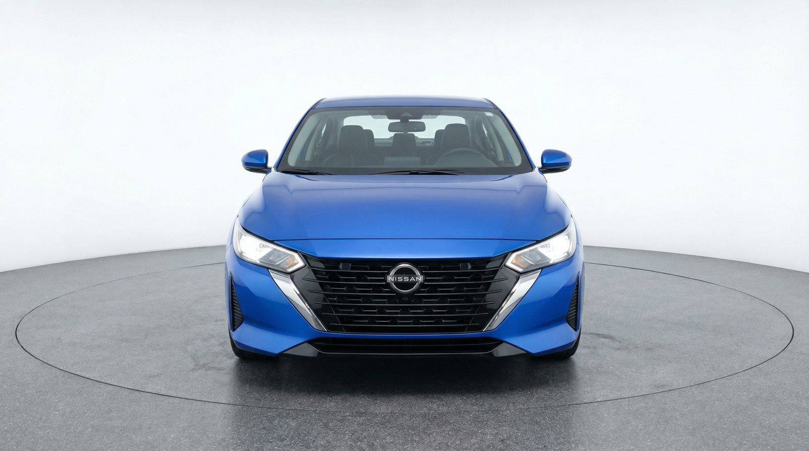 Used 2025 Nissan Sentra SV image 2