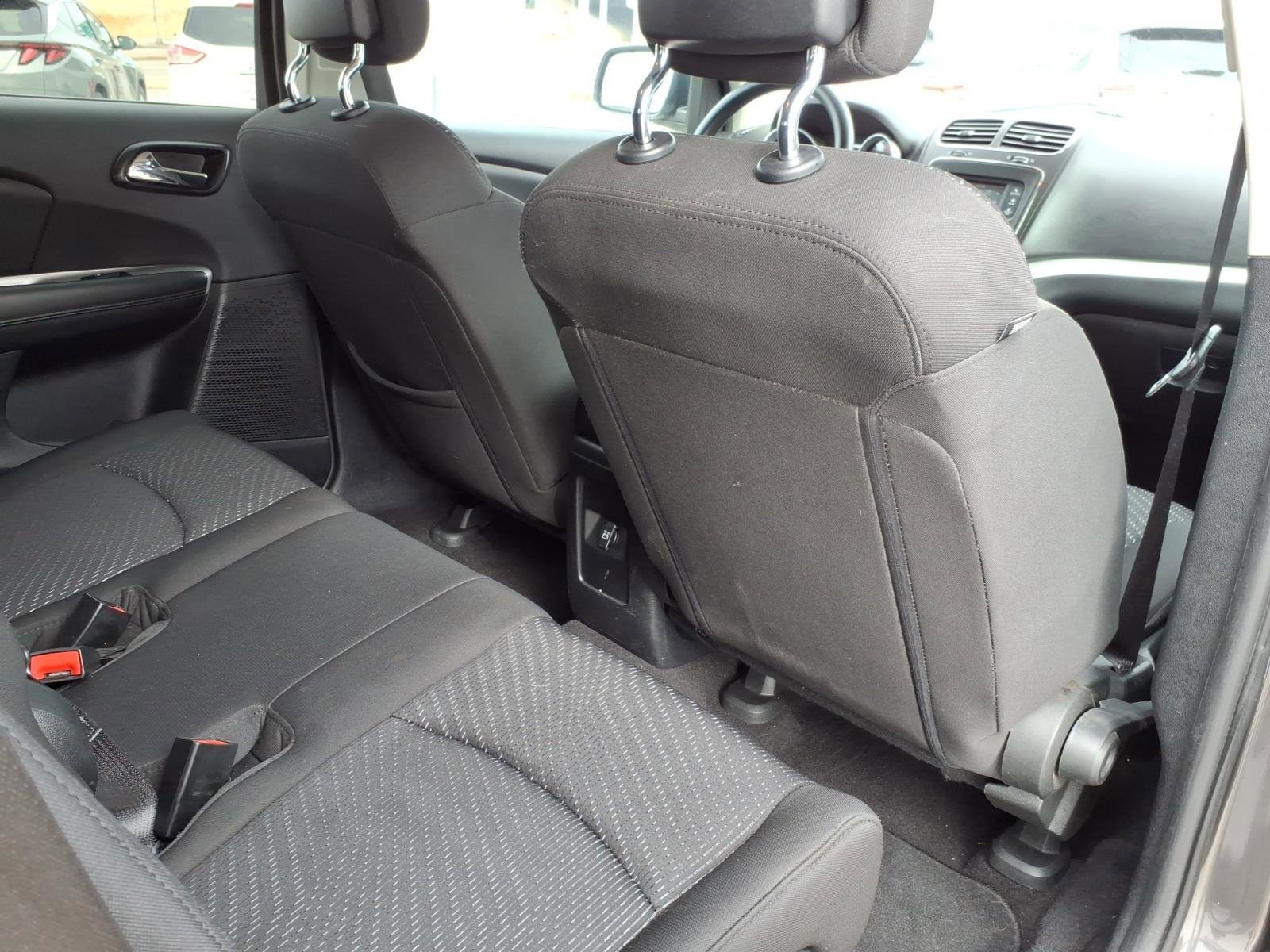 Used 2017 Dodge Journey SE FWD image 15