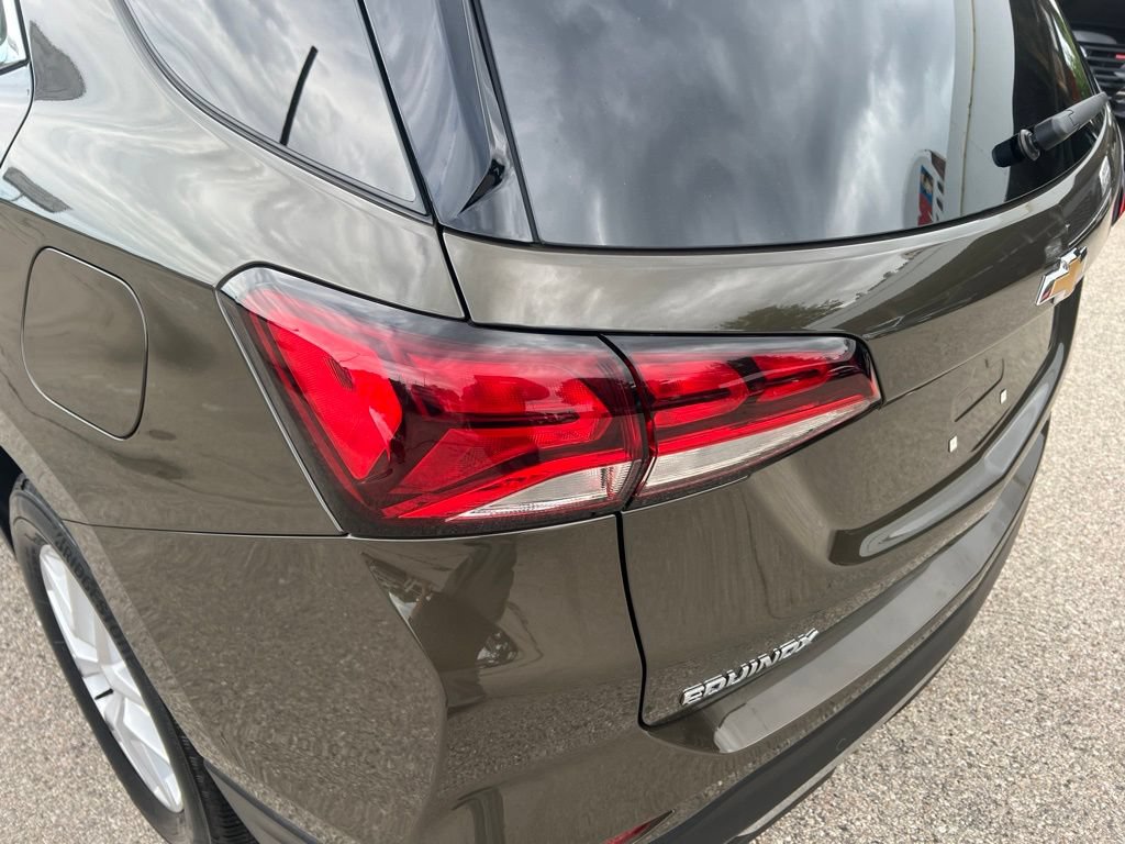 Used 2024 Chevrolet Equinox LT AWD/4WD image 37