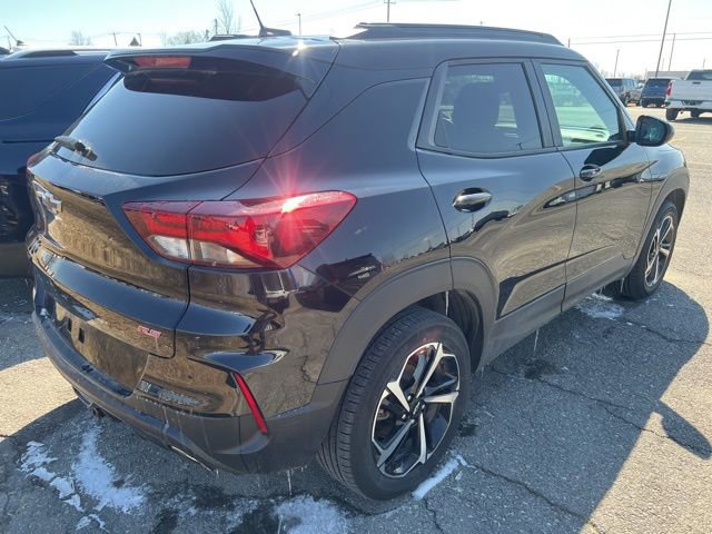 Certified 2023 Chevrolet TrailBlazer RS w/ Sun and Liftgate Package image 3