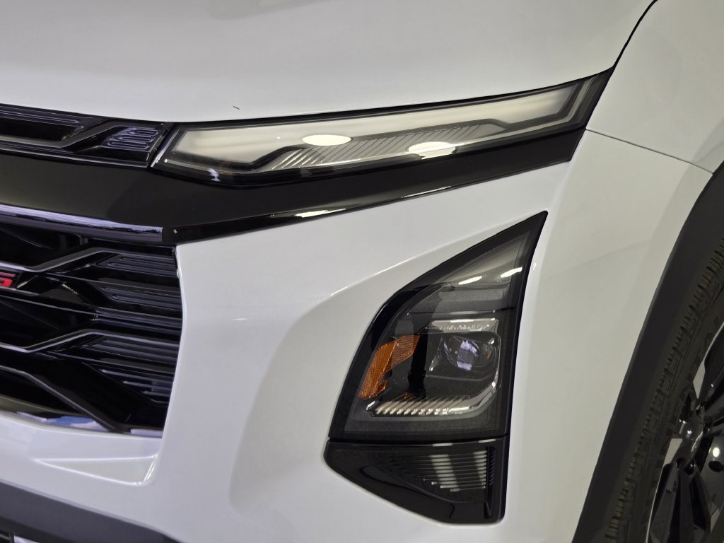 New 2026 Chevrolet Equinox RS FWD image 11