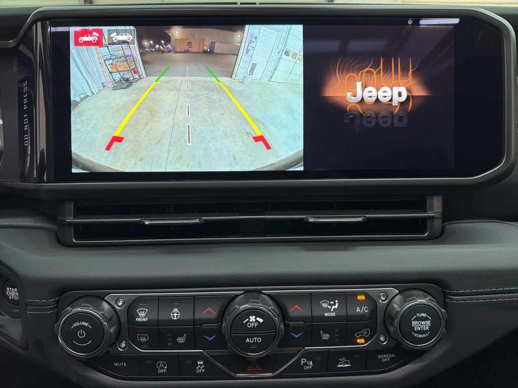 New 2026 Jeep Wrangler Unlimited Sahara AWD/4WD image 39
