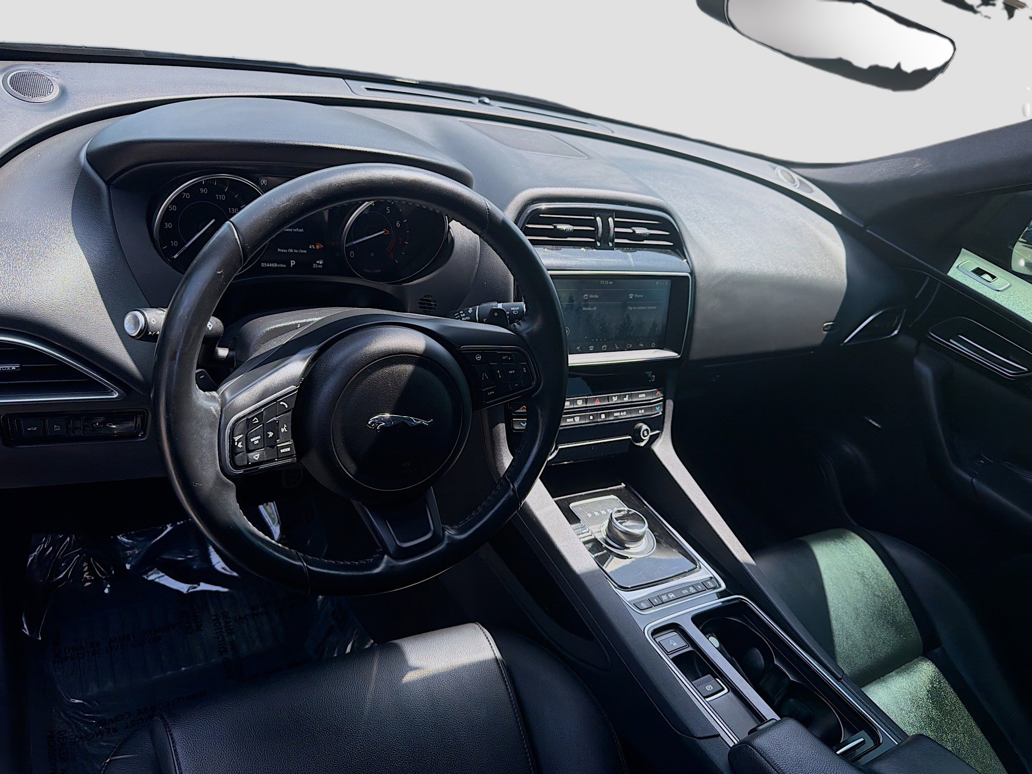 Used 2020 Jaguar F-PACE Premium AWD/4WD image 9