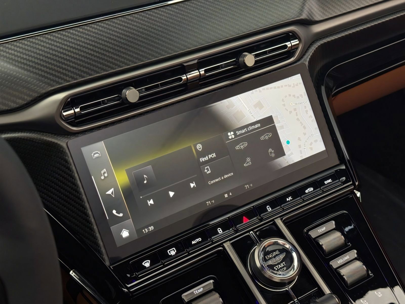 New 2026 Aston Martin V8 Vantage Convertible RWD image 26