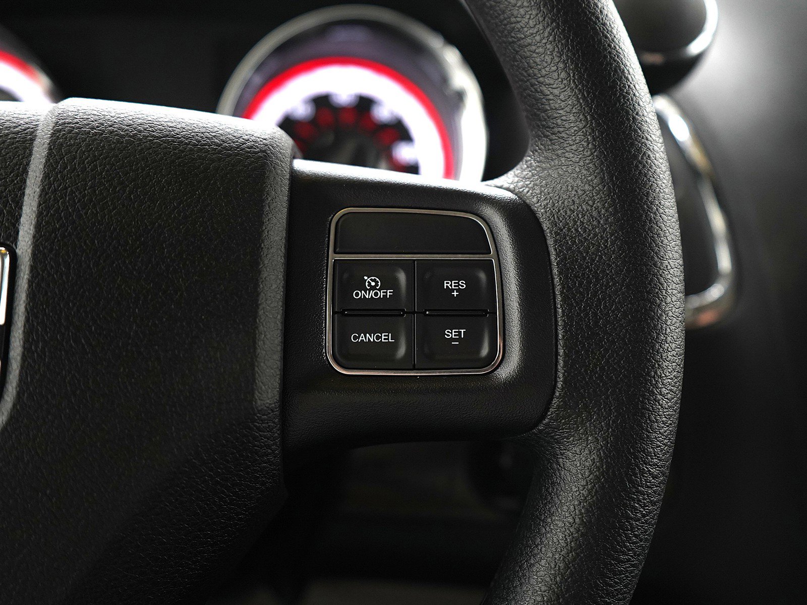 Used 2019 Dodge Grand Caravan SE w/ UConnect Hands-Free Group image 26