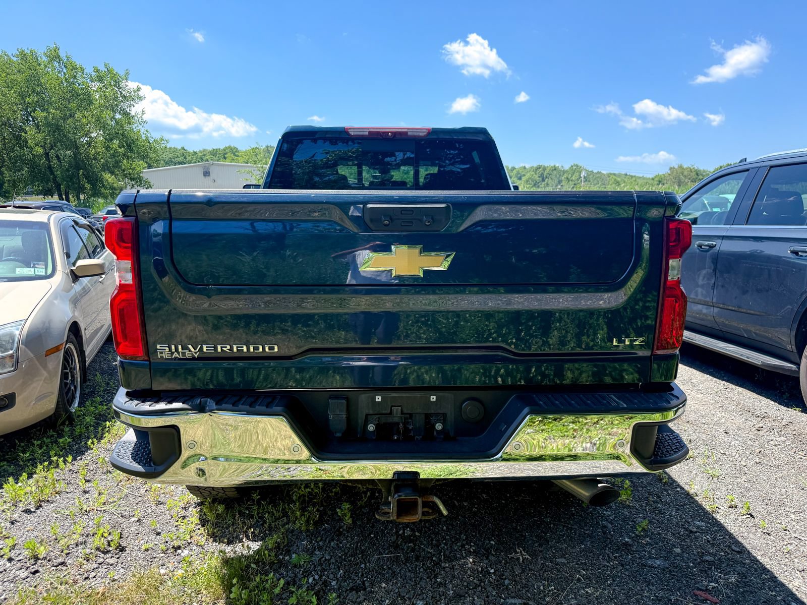 Used 2022 Chevrolet Silverado 2500 LTZ w/ LTZ Premium Package AWD/4WD image 7