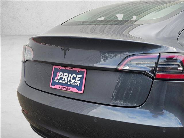 Used 2018 Tesla Model 3 Long Range RWD image 12