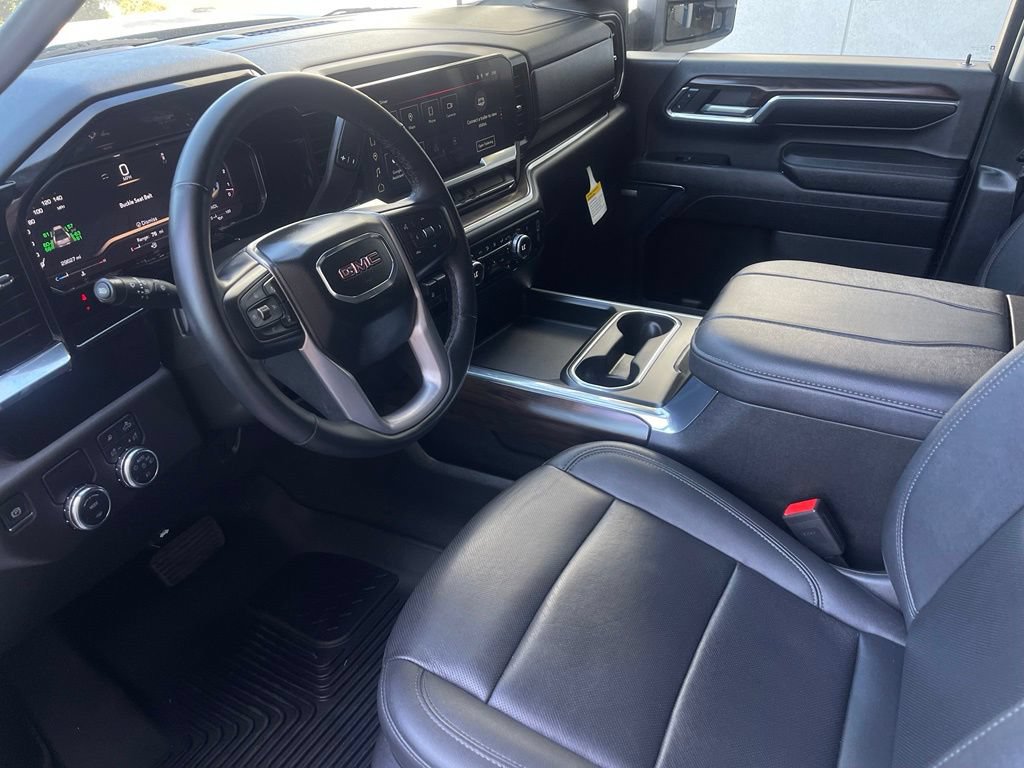Used 2024 GMC Sierra 3500 SLT w/ SLT Premium Package RWD image 6