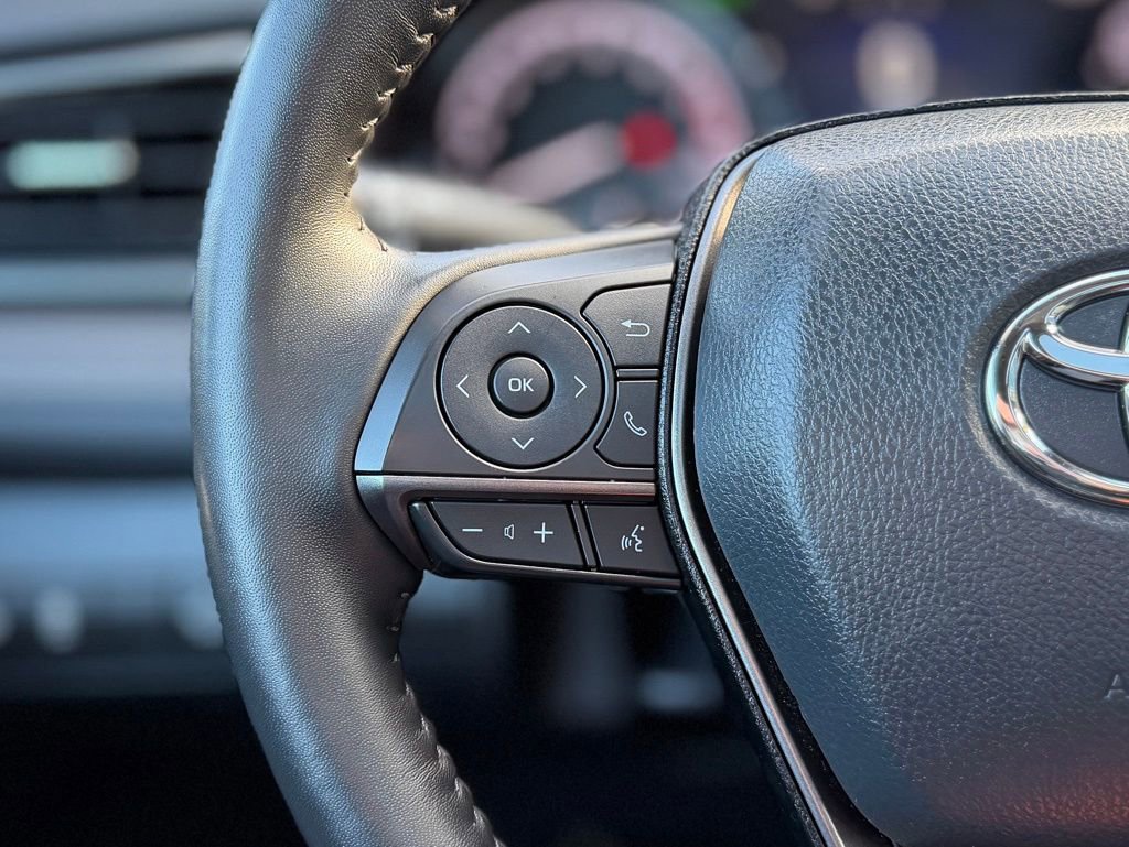 Used 2023 Toyota Camry SE image 11