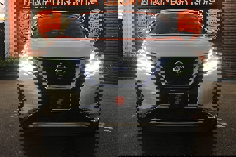 Used 2021 Nissan Murano SL w/ SL Moonroof Package image 2