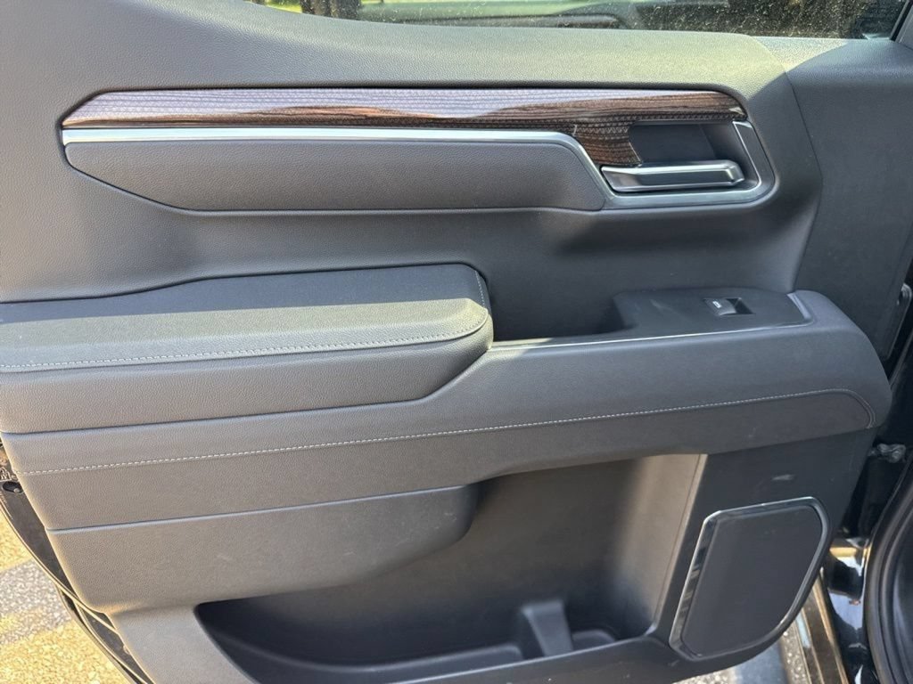 Used 2025 Chevrolet Silverado 1500 RST w/ Protection Package AWD/4WD image 48