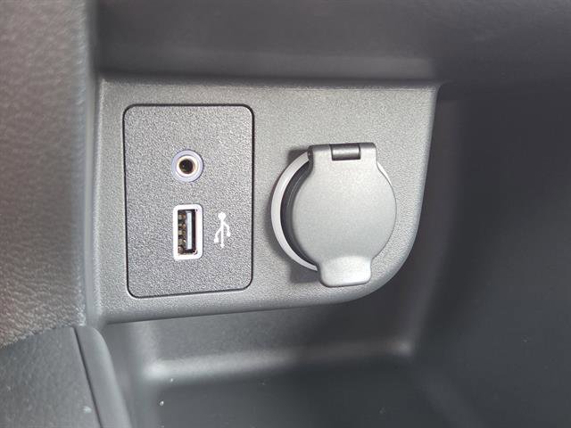 New 2025 Nissan Kicks Play S image 59