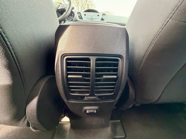 Used 2018 Ford Escape SE image 15