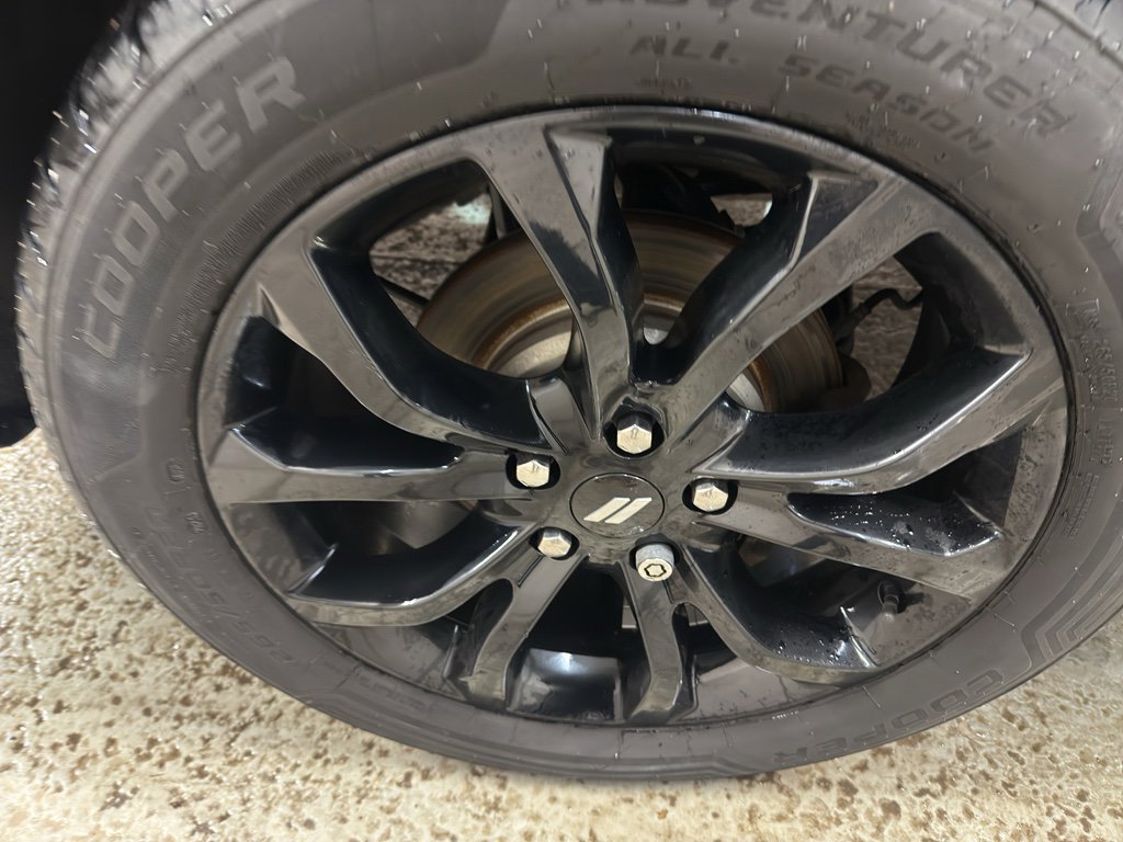 Used 2019 Dodge Durango GT image 35