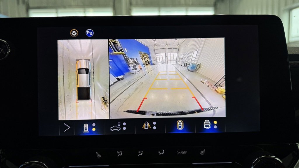 New 2025 Chevrolet Colorado Z71 w/ Technology Package image 24