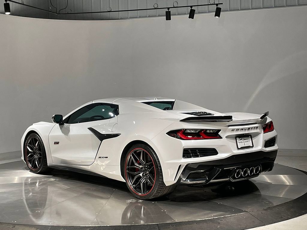 Used 2023 Chevrolet Corvette Z06 image 8