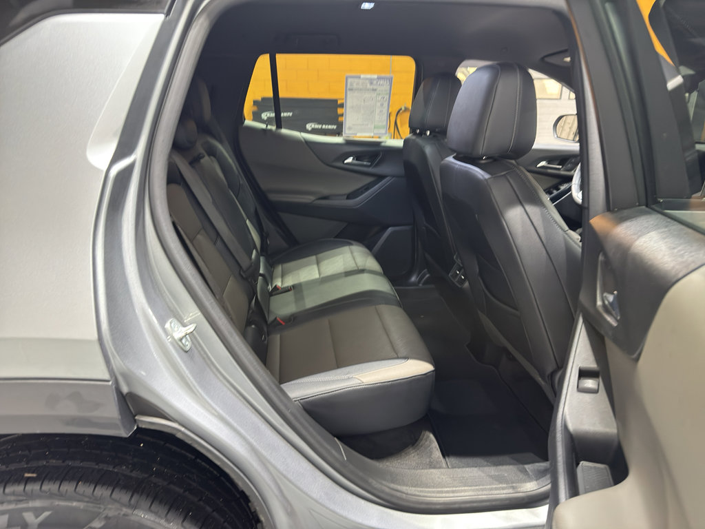 Used 2025 Chevrolet Equinox LT w/ Convenience Package II image 20
