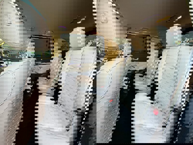 Used 2021 Mercedes-Benz GLS 580 4MATIC image 31