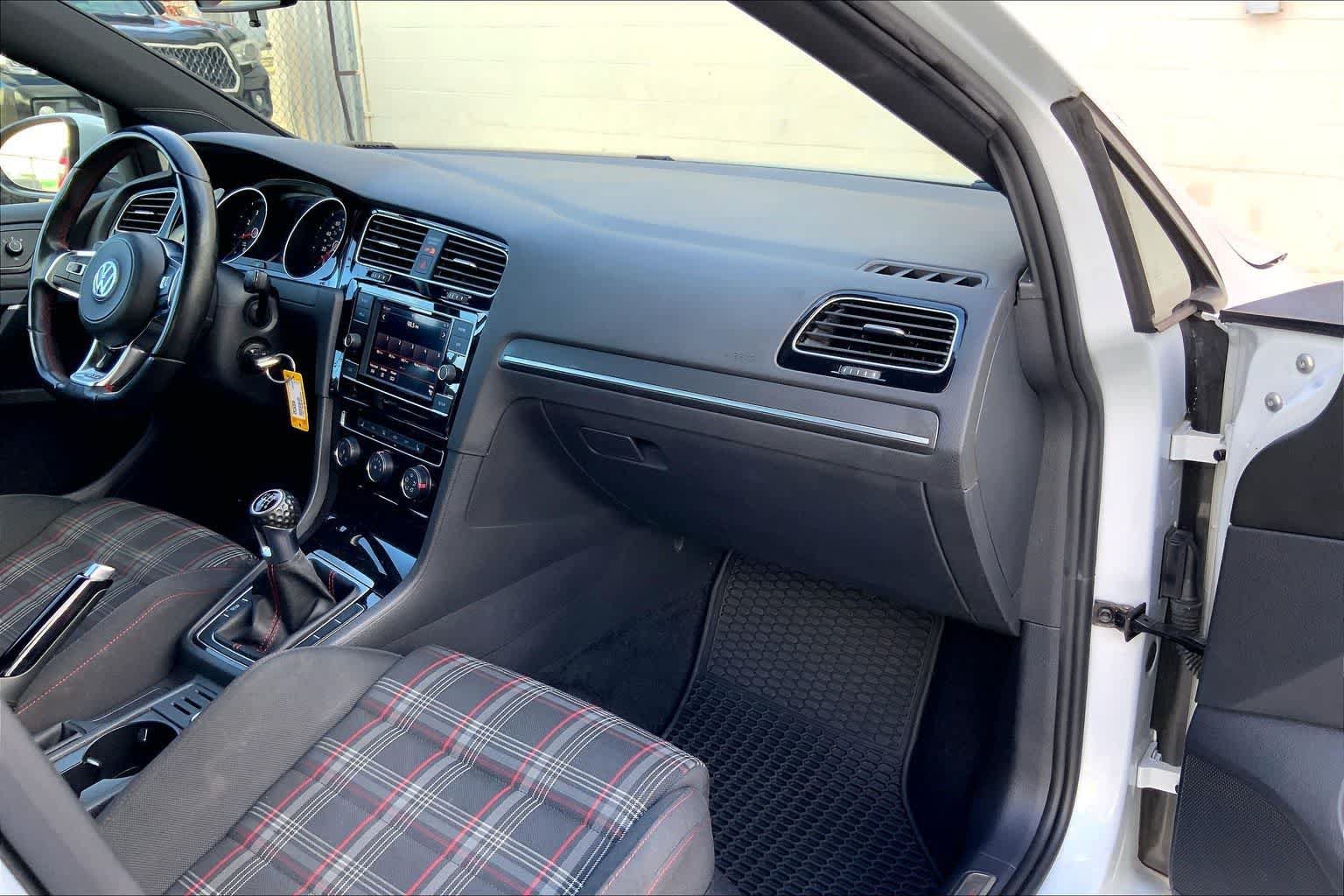 Used 2019 Volkswagen GTI S FWD image 23