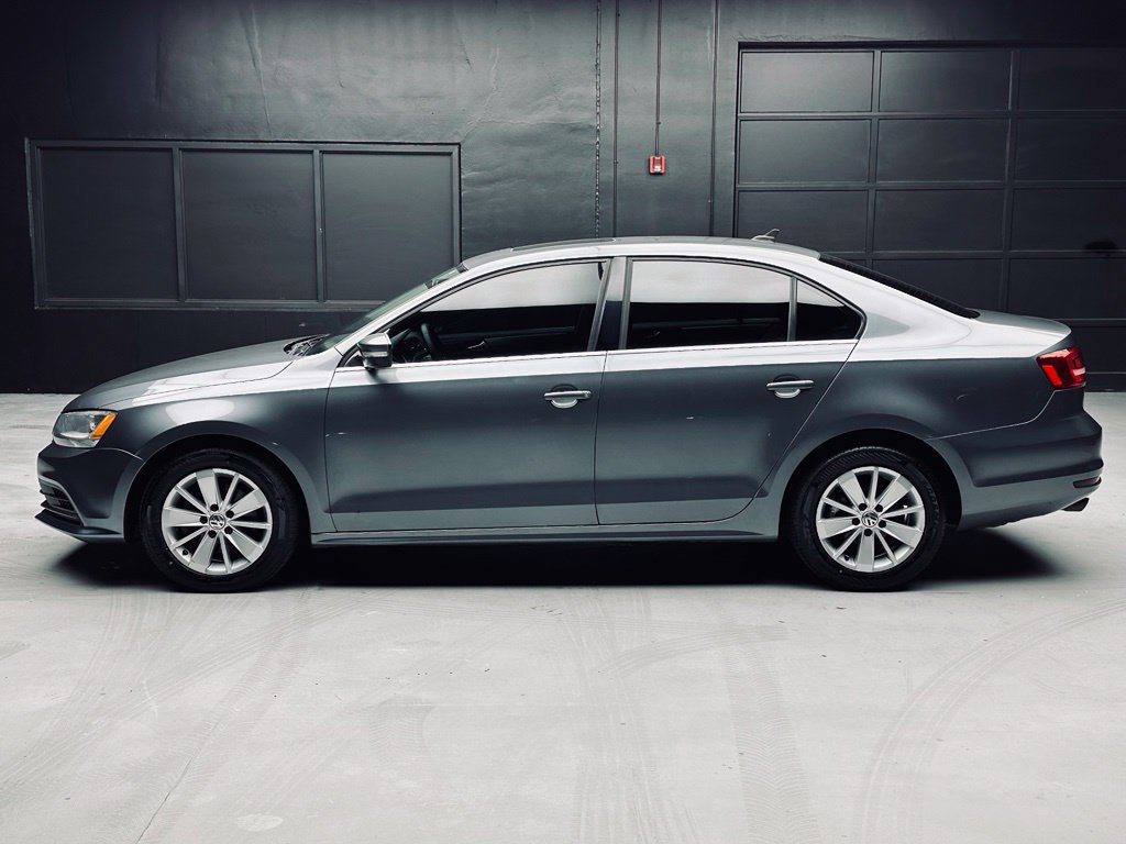 Used 2015 Volkswagen Jetta TDI SE FWD image 4