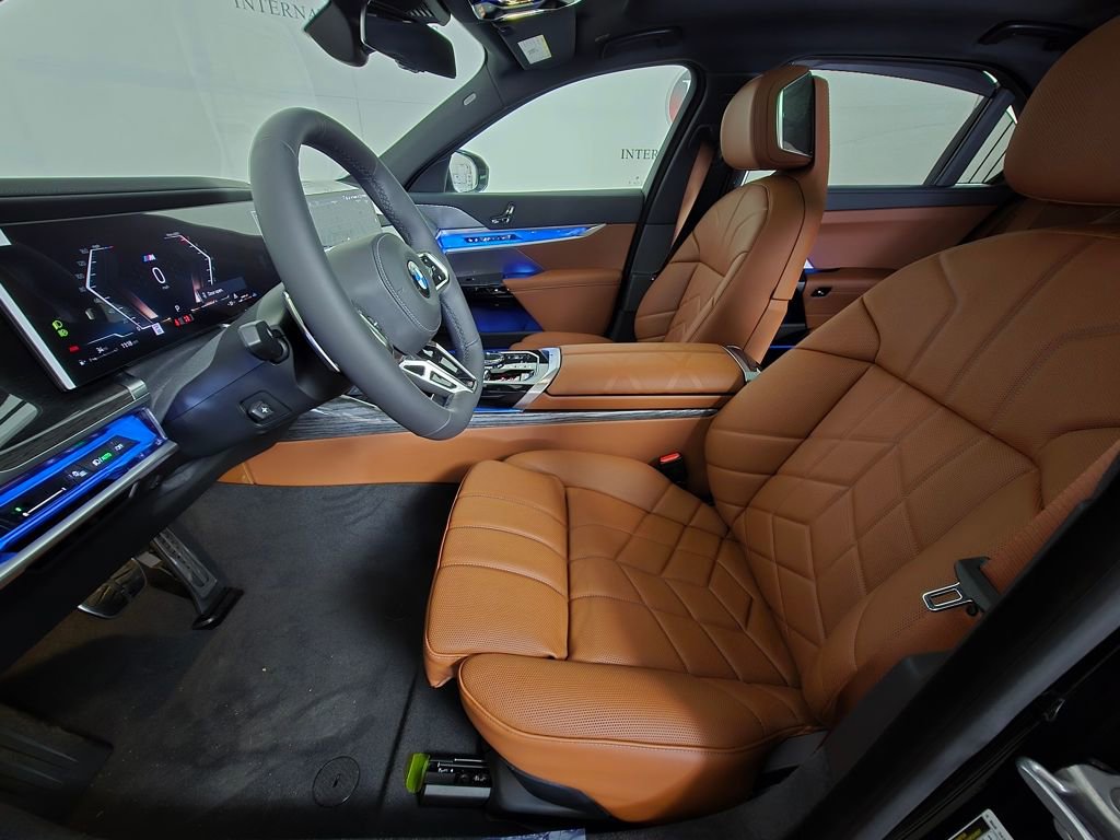 New 2026 BMW 740i xDrive w/ Premium Package image 14