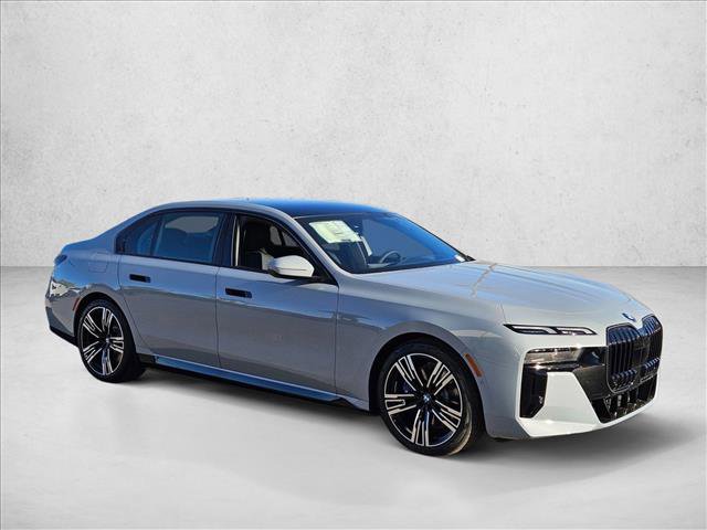 Used 2026 BMW i7 xDrive60 w/ Premium Package image 7