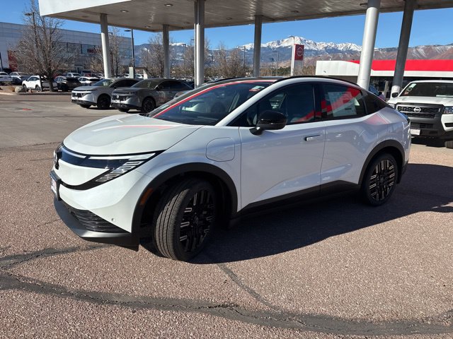 New 2026 Nissan Leaf Platinum+ w/ Cargo Package (Platinum+) FWD image 3