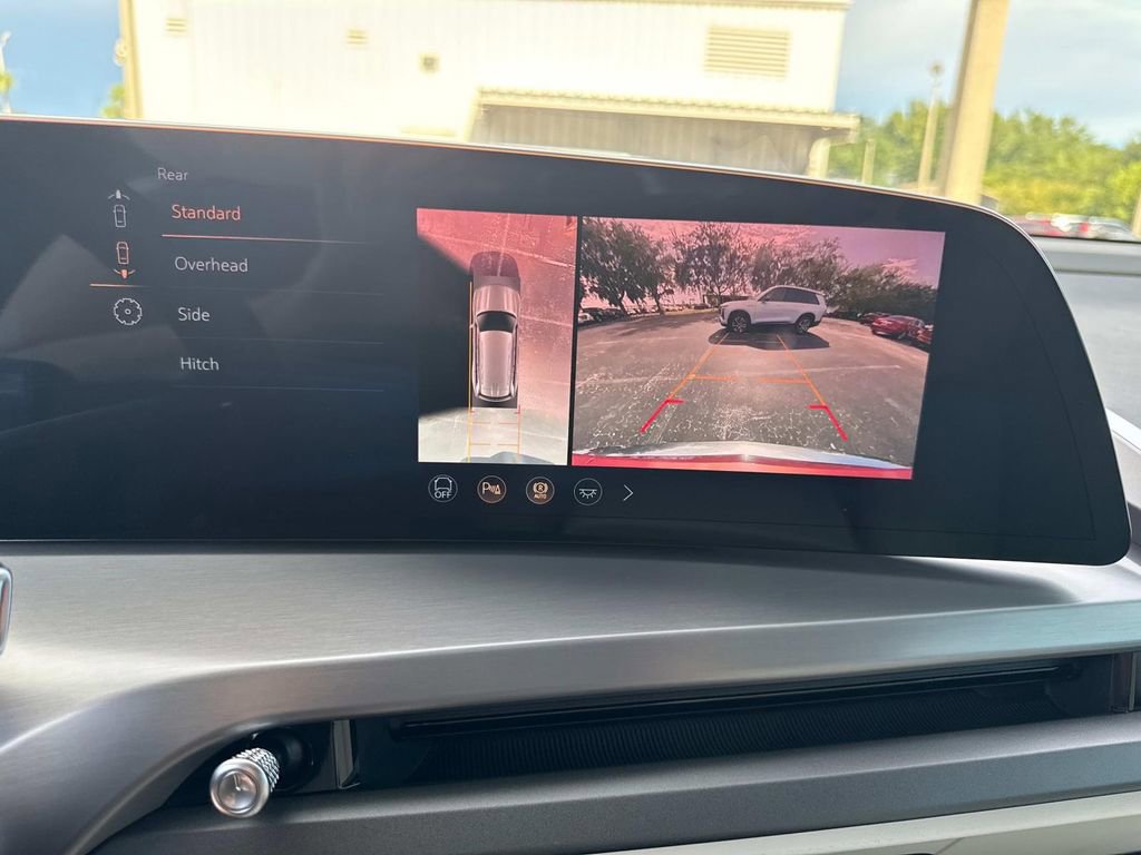 New 2026 Cadillac Vistiq Luxury image 23