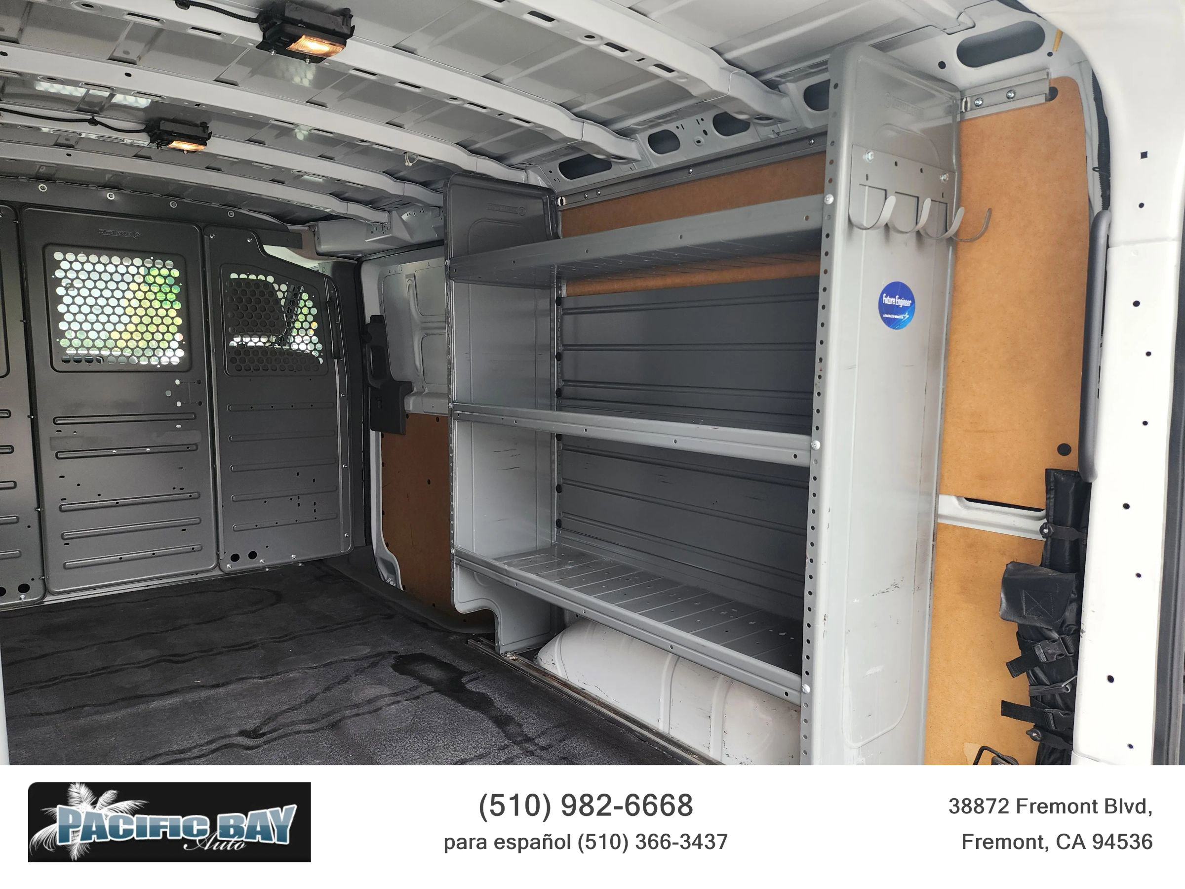 Used 2020 Nissan NV 2500 SV image 18