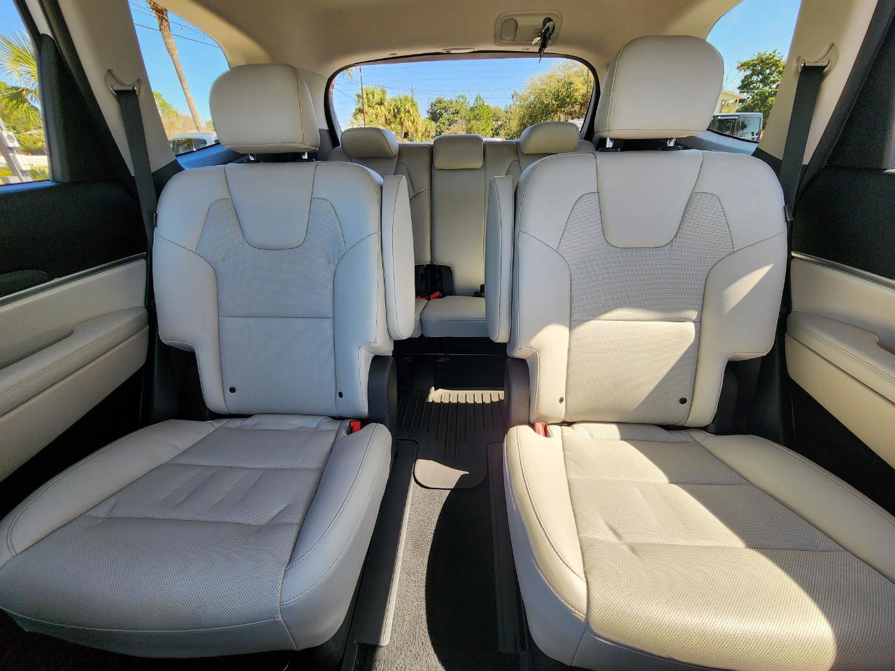 Used 2023 Kia Telluride S AWD/4WD image 13