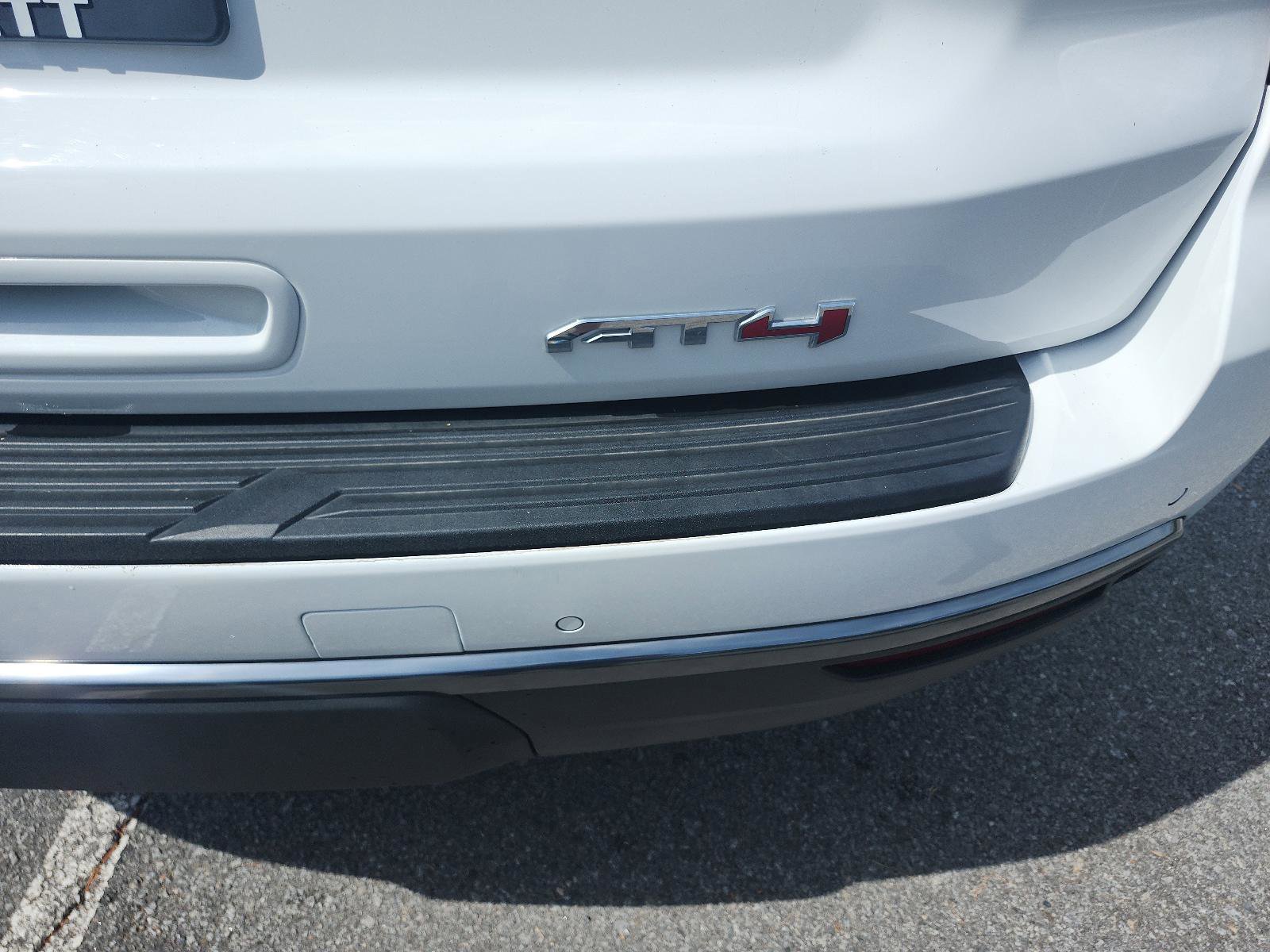 Used 2024 GMC Yukon AT4 w/ AT4 Premium Package image 5