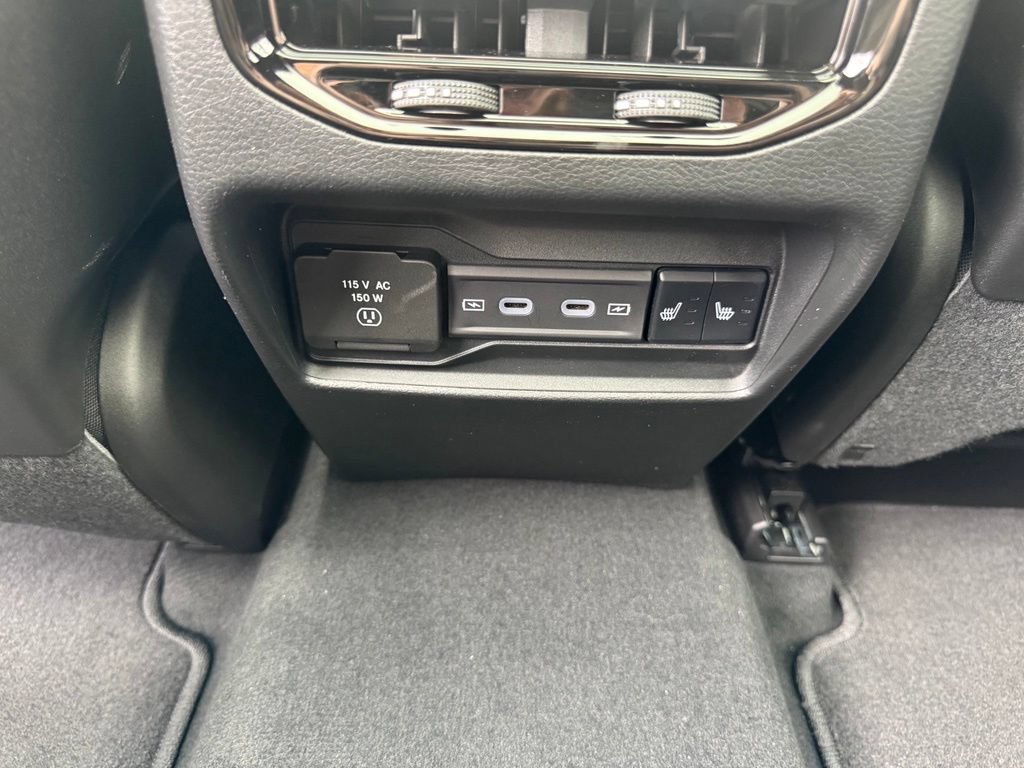 New 2026 Jeep Grand Cherokee Limited w/ Limited Altitude Package AWD/4WD image 33