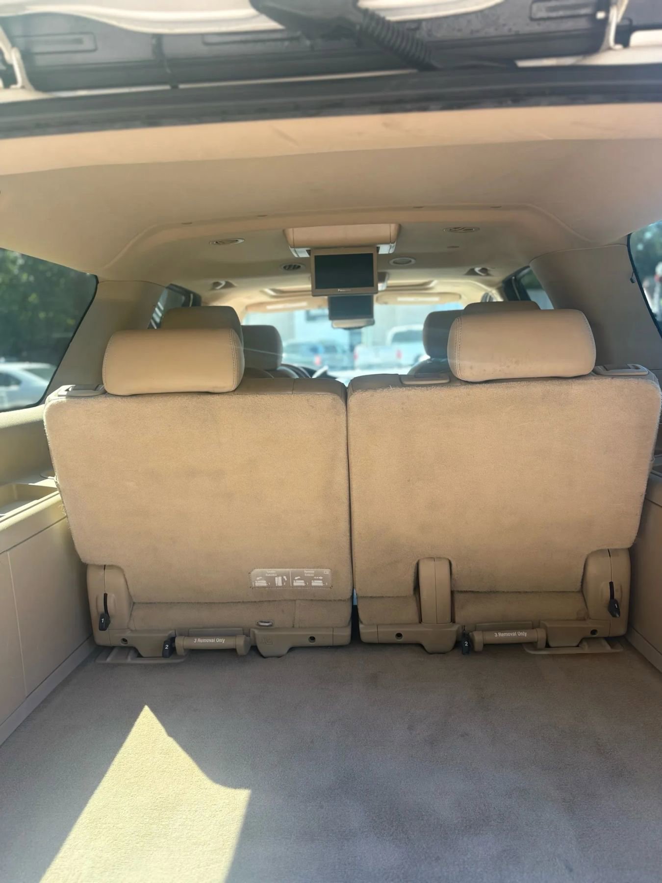 Used 2013 Cadillac Escalade ESV Premium image 31