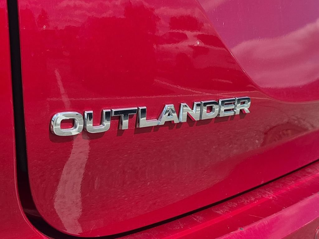 Used 2024 Mitsubishi Outlander SE FWD image 10